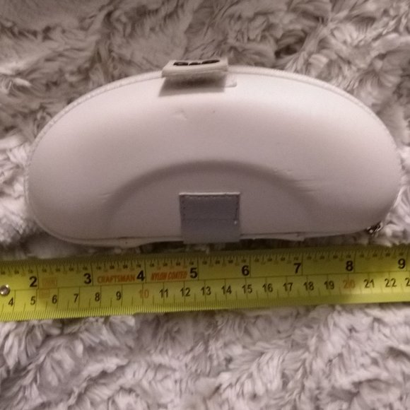 Dolce & Gabanna Glasses Case & Cleaning Cloth - Picture 9 of 11